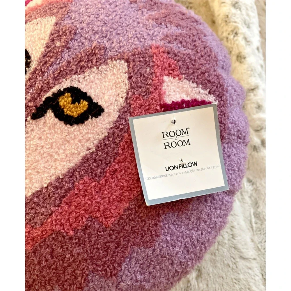 Room 2 Room Round Lion‎ Pillow Pink & Purple Face Embroidered 15x15